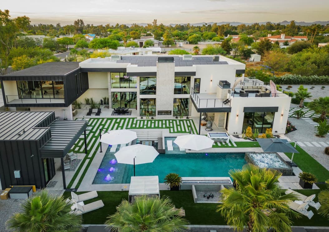 Phoenix luxury home exterior