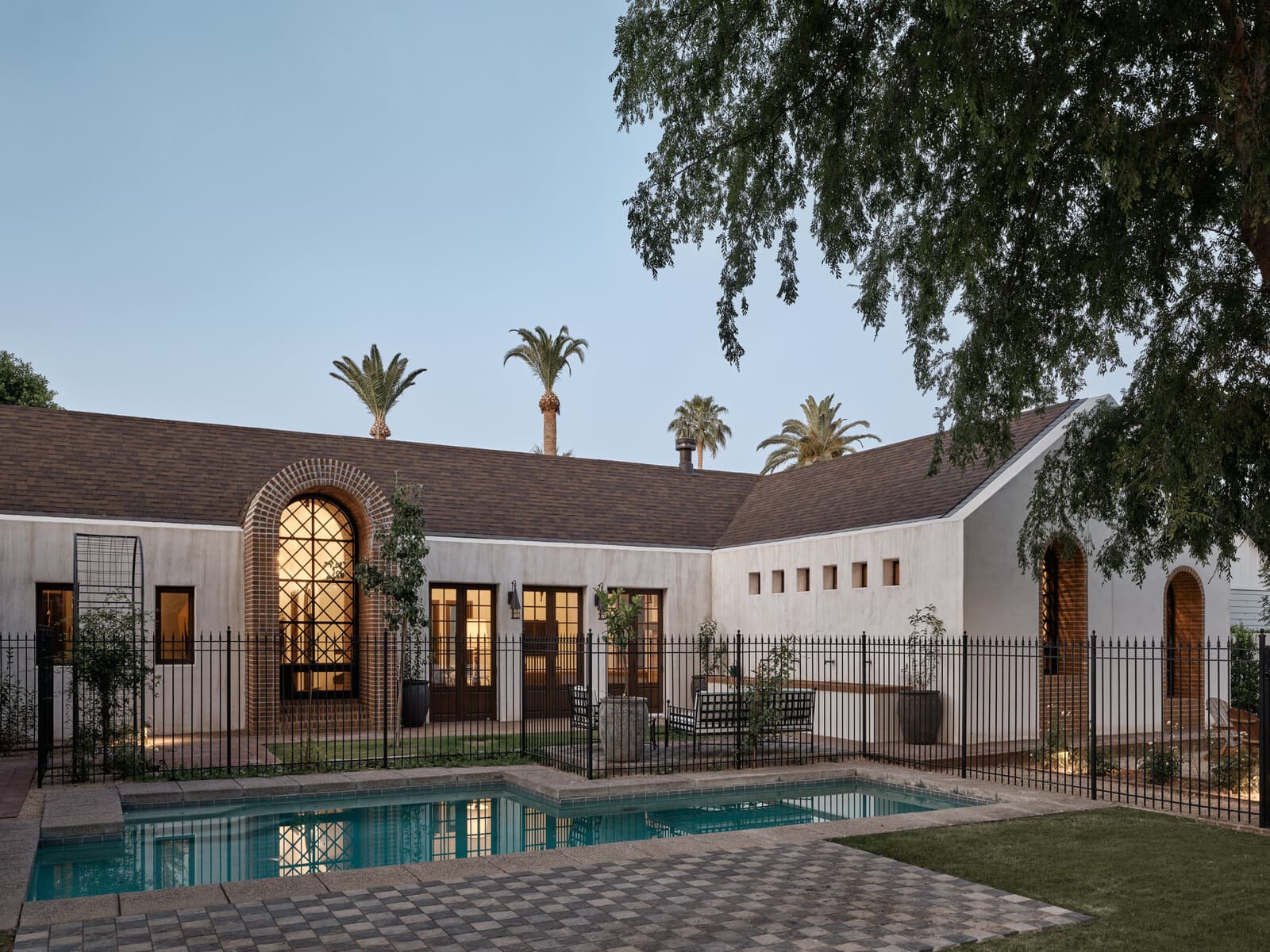 Historic Phoenix home representing Medlock Place